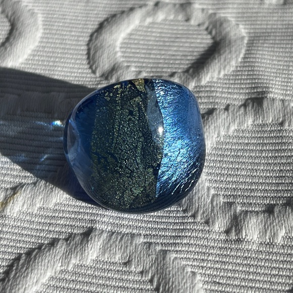 Murano glass ring (6.5) in blue with silver & gold accents. - Picture 4 of 11